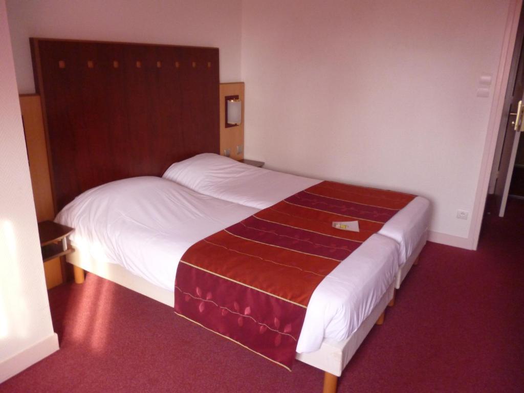 Logis De La Loire - Restaurant Les Bateliers Hotel Ancenis Room photo